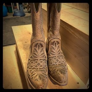 Ariat Womens Boots